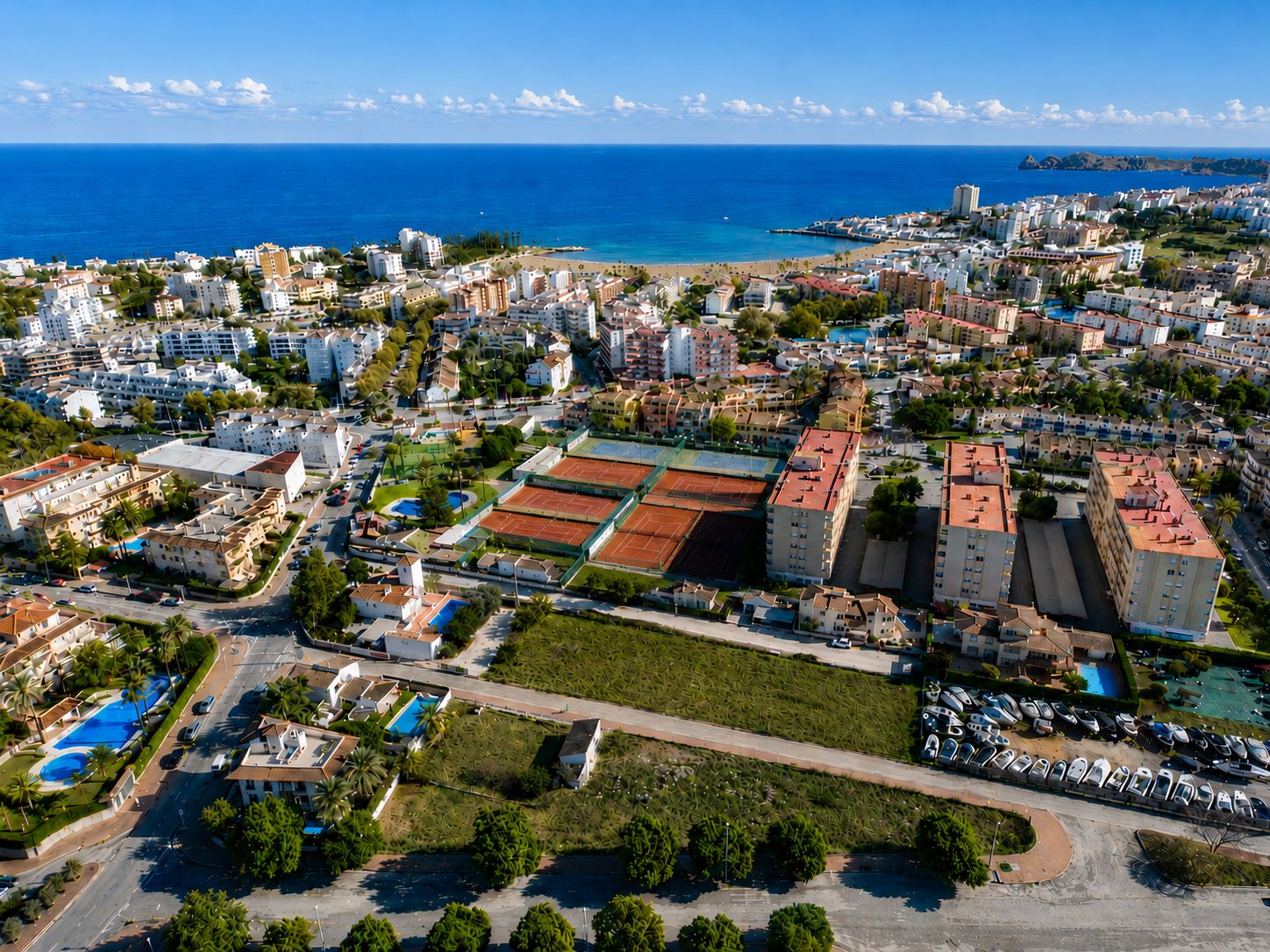 EXCLUSIVO SOLAR JUNTO AL ARENAL CON GRAN POTENCIAL PARA APARTAMENTOS