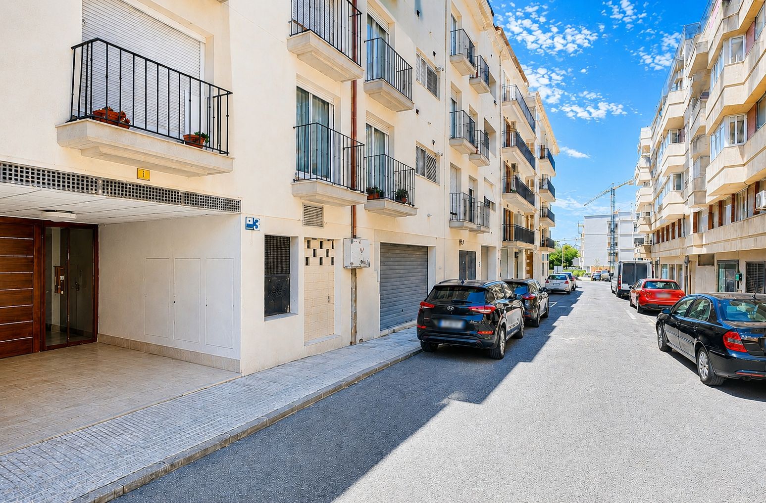PARKING EN C/ PARADÍS, ENTRE EL PUEBLO Y PUERTO DE JÁVEA