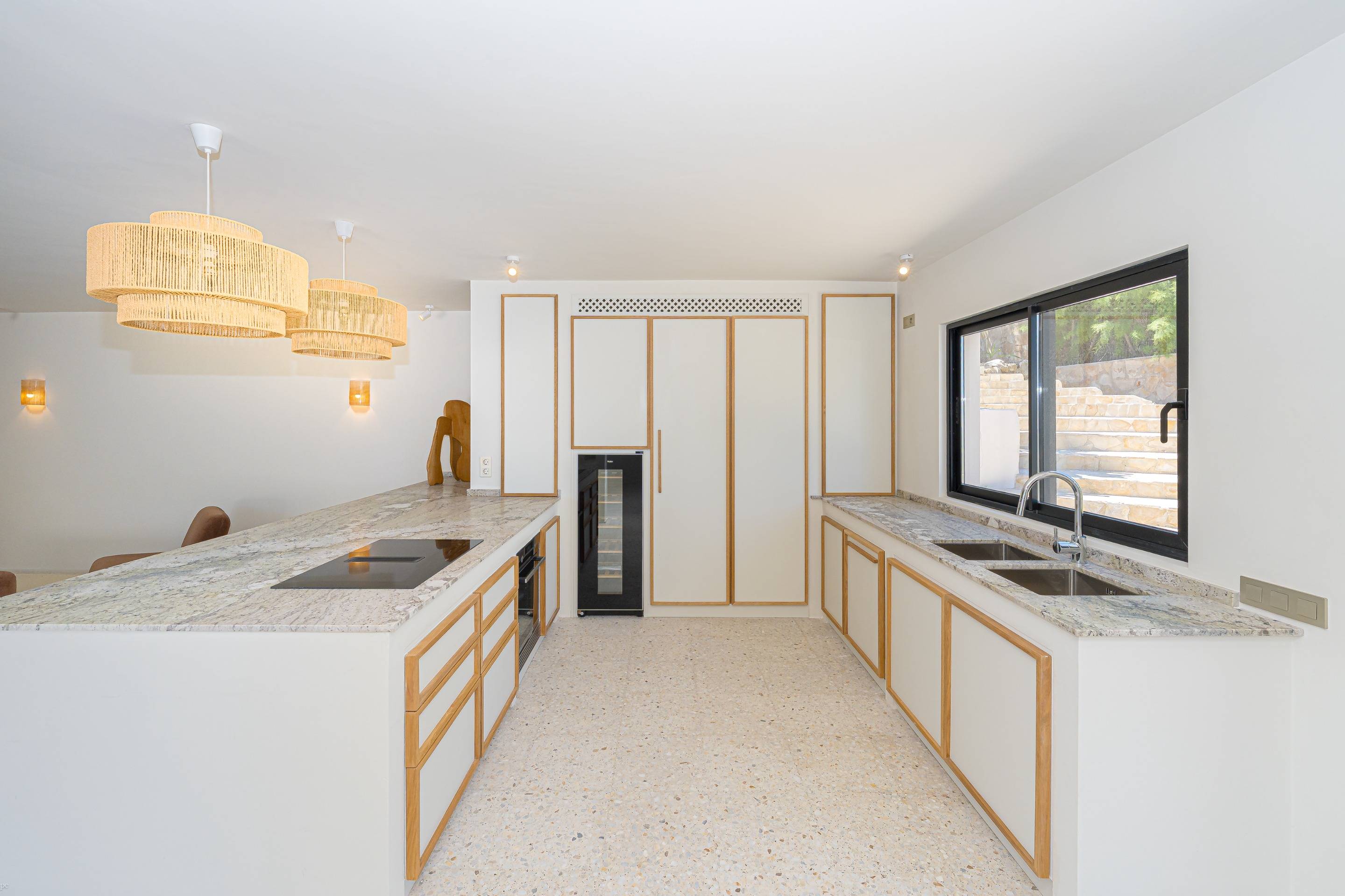 Villa Roma. Villa reformada con fantásticas vistas al mar a la venta en Jávea