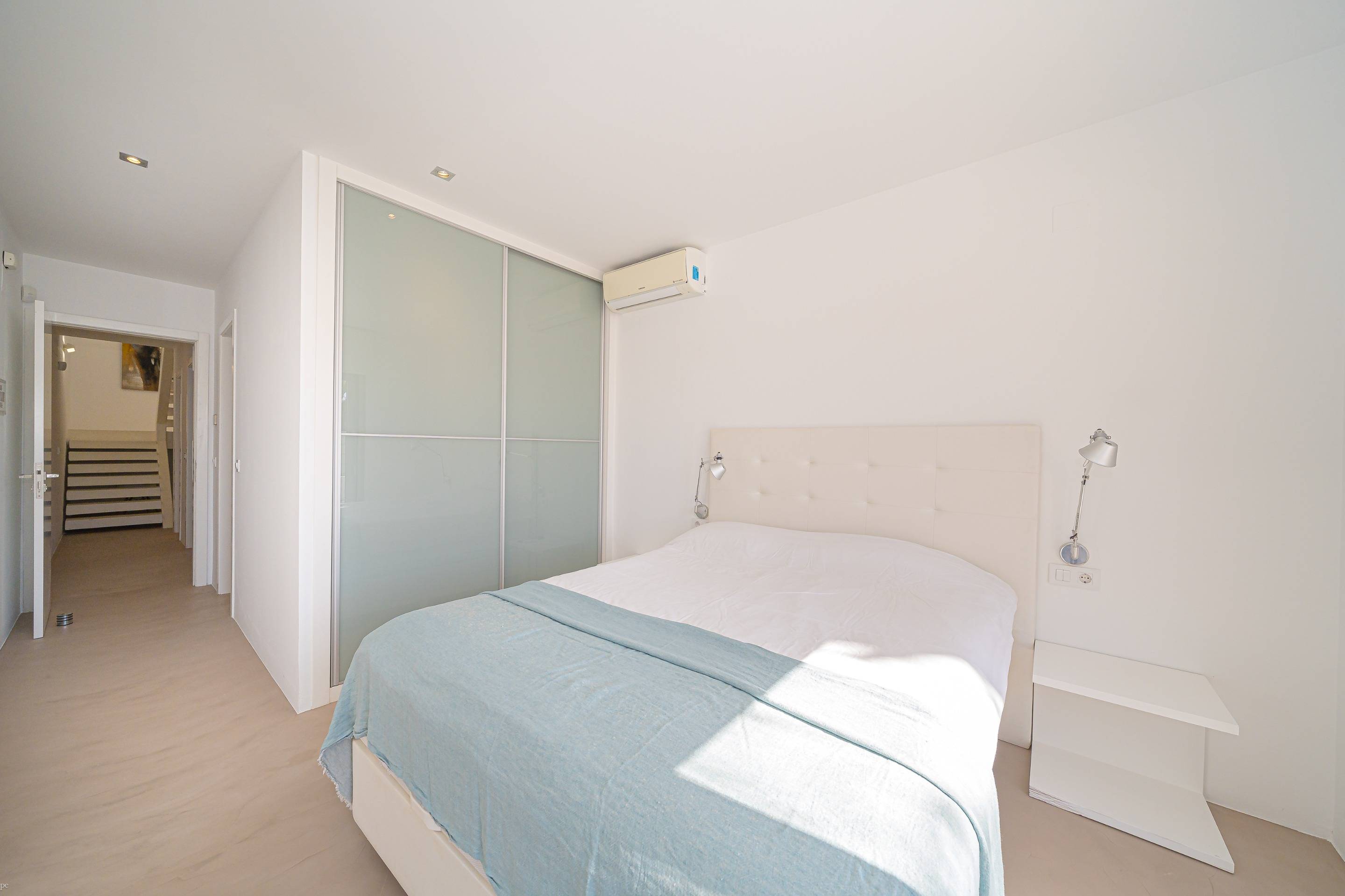 Villa Marian, villa moderna con vistas al mar en venta en Jávea, Balcón al Mar