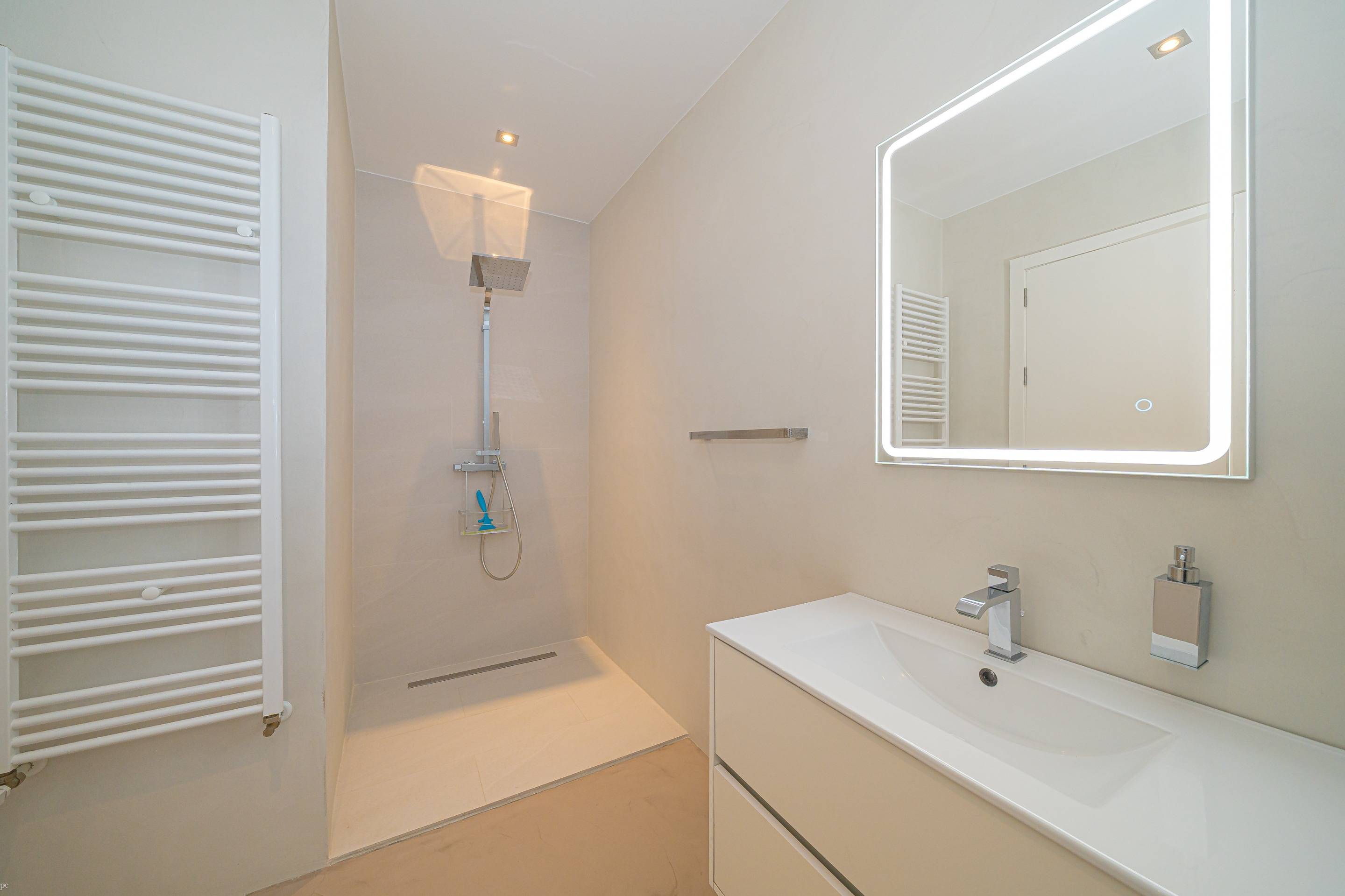 Villa Marian, villa moderna con vistas al mar en venta en Jávea, Balcón al Mar