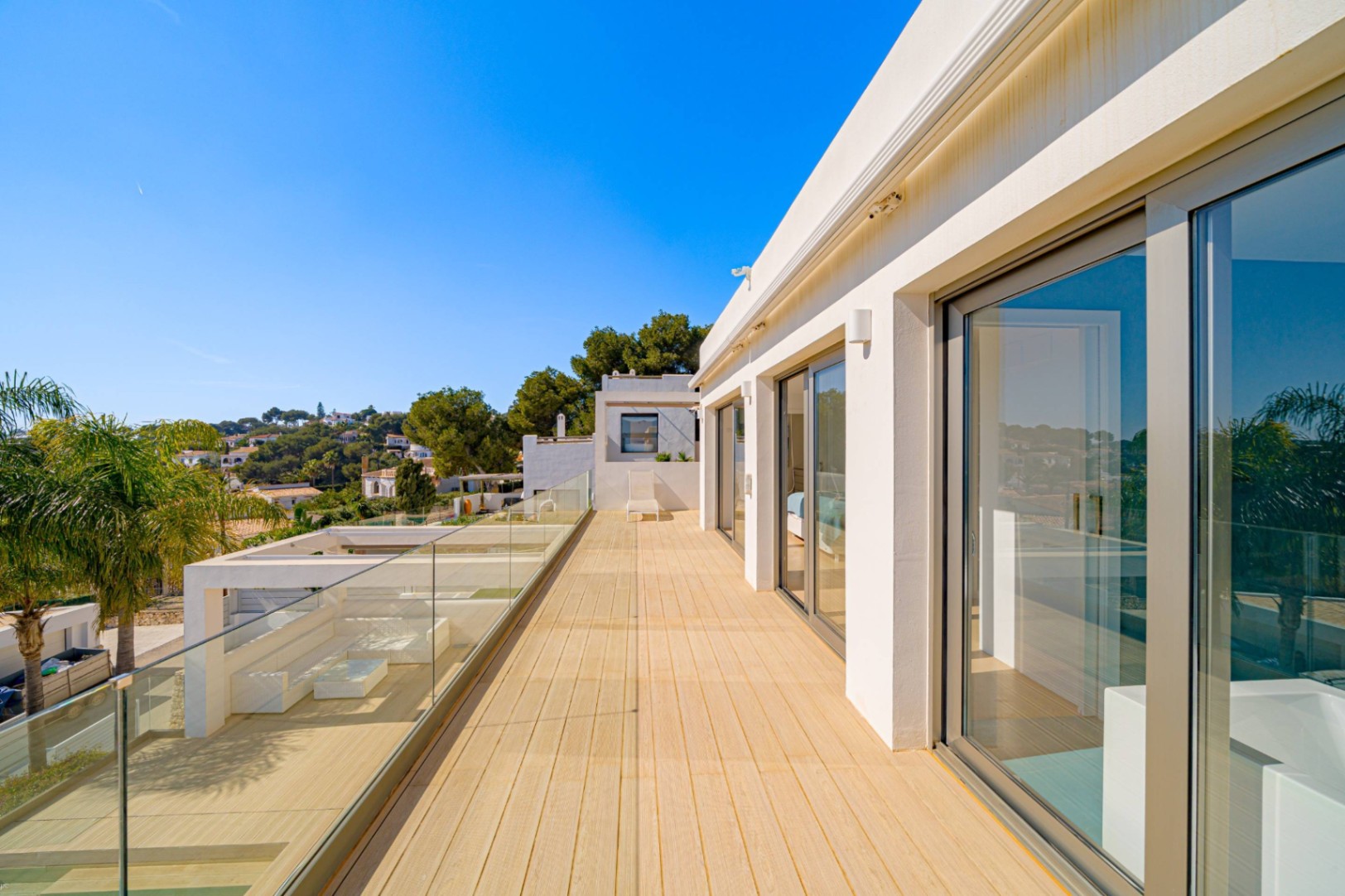Villa Marian, villa moderna con vistas al mar en venta en Jávea, Balcón al Mar