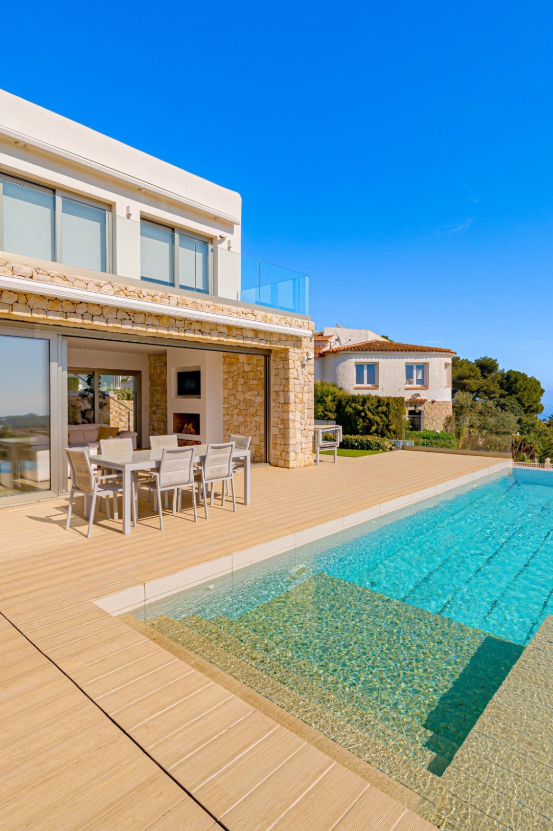 Villa Marian, villa moderna con vistas al mar en venta en Jávea, Balcón al Mar