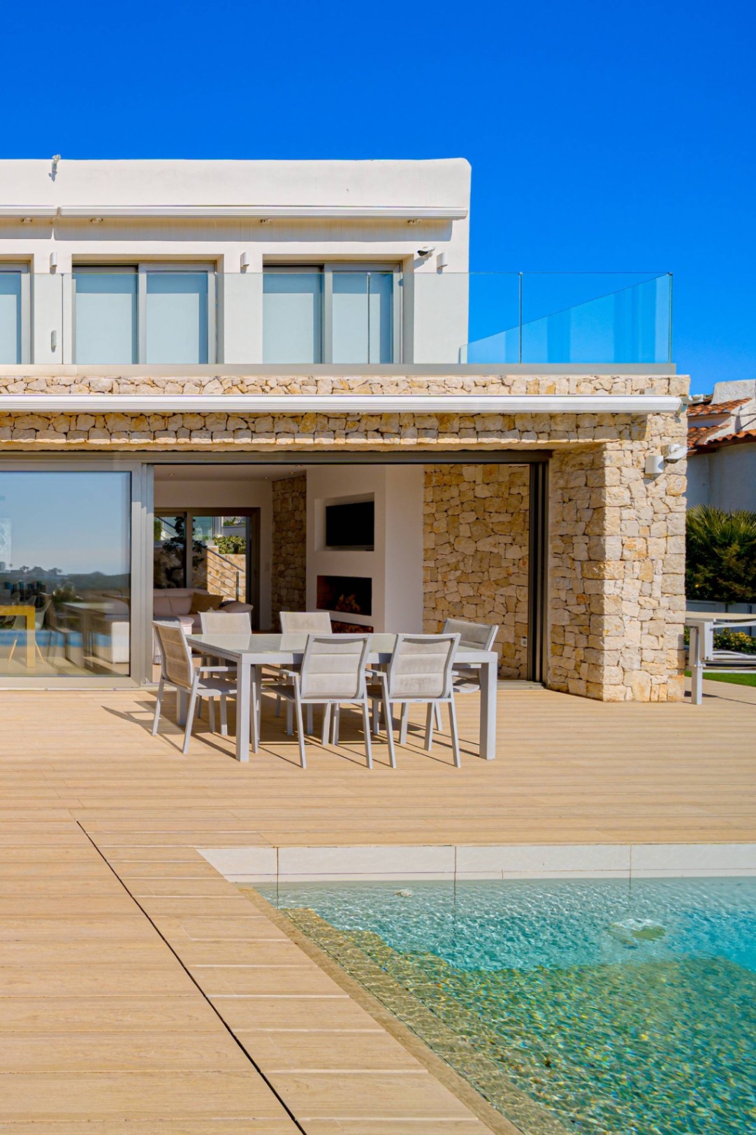 Villa Marian, villa moderna con vistas al mar en venta en Jávea, Balcón al Mar