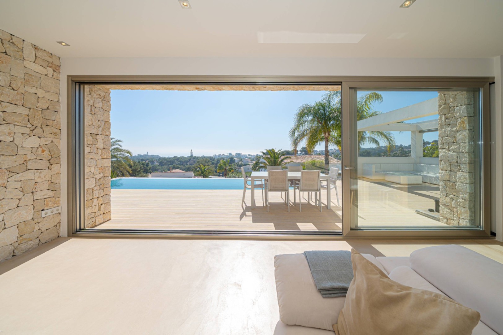 Villa Marian, villa moderna con vistas al mar en venta en Jávea, Balcón al Mar