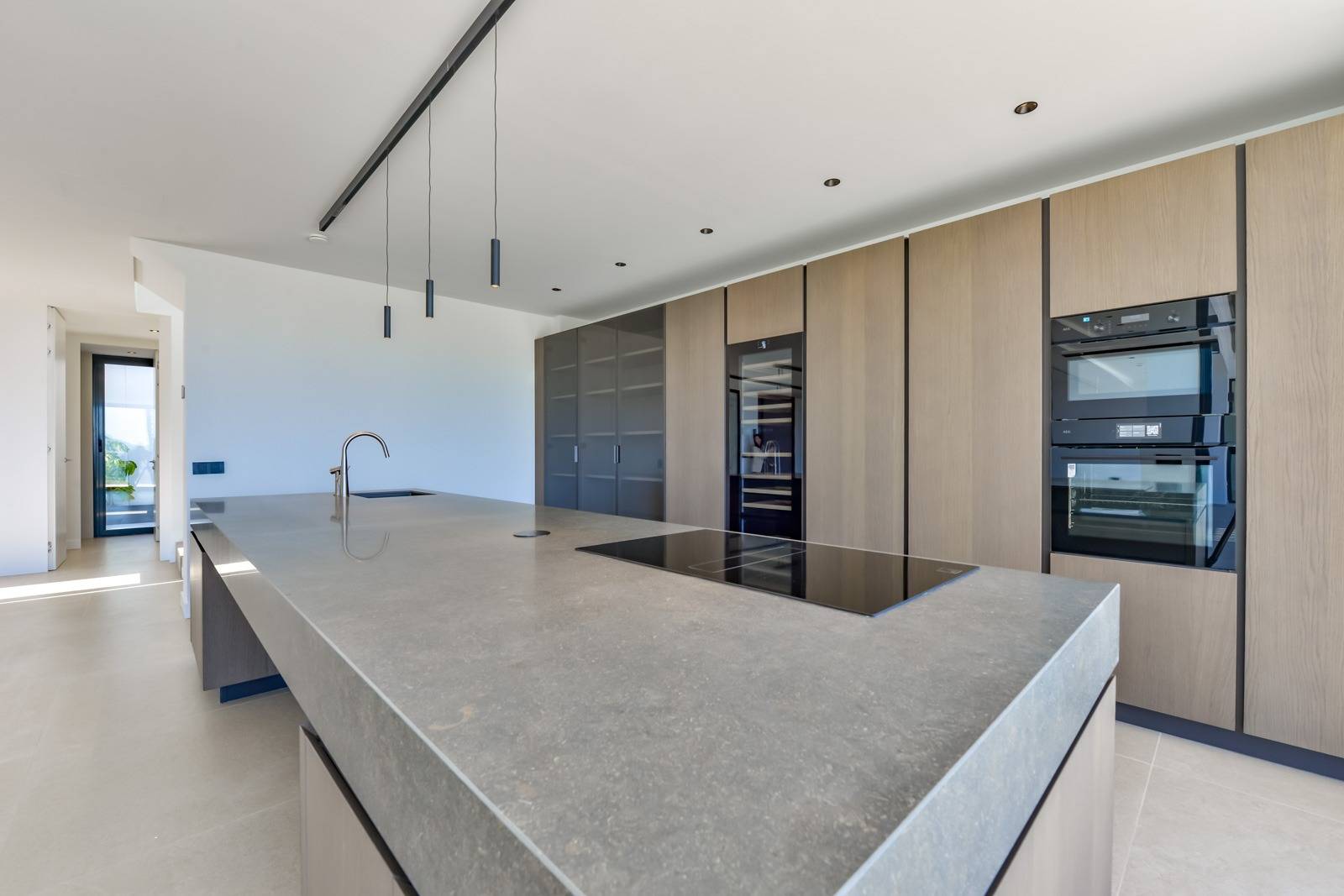 Villa Salónica. Villa contemporaine avec des vues exceptionnelles sur la mer à vendre à Altea Hills.