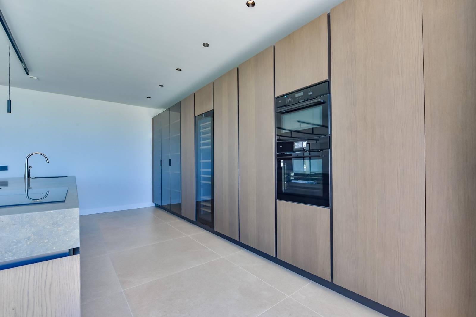 Villa Salónica. Villa contemporaine avec des vues exceptionnelles sur la mer à vendre à Altea Hills.