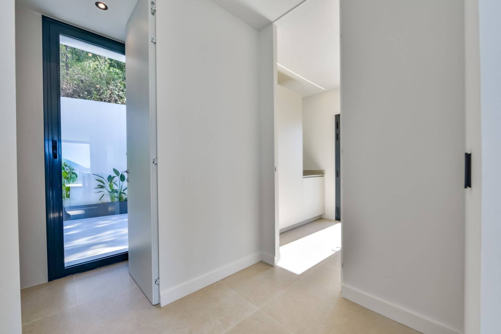 Villa Salónica. Villa contemporaine avec des vues exceptionnelles sur la mer à vendre à Altea Hills.