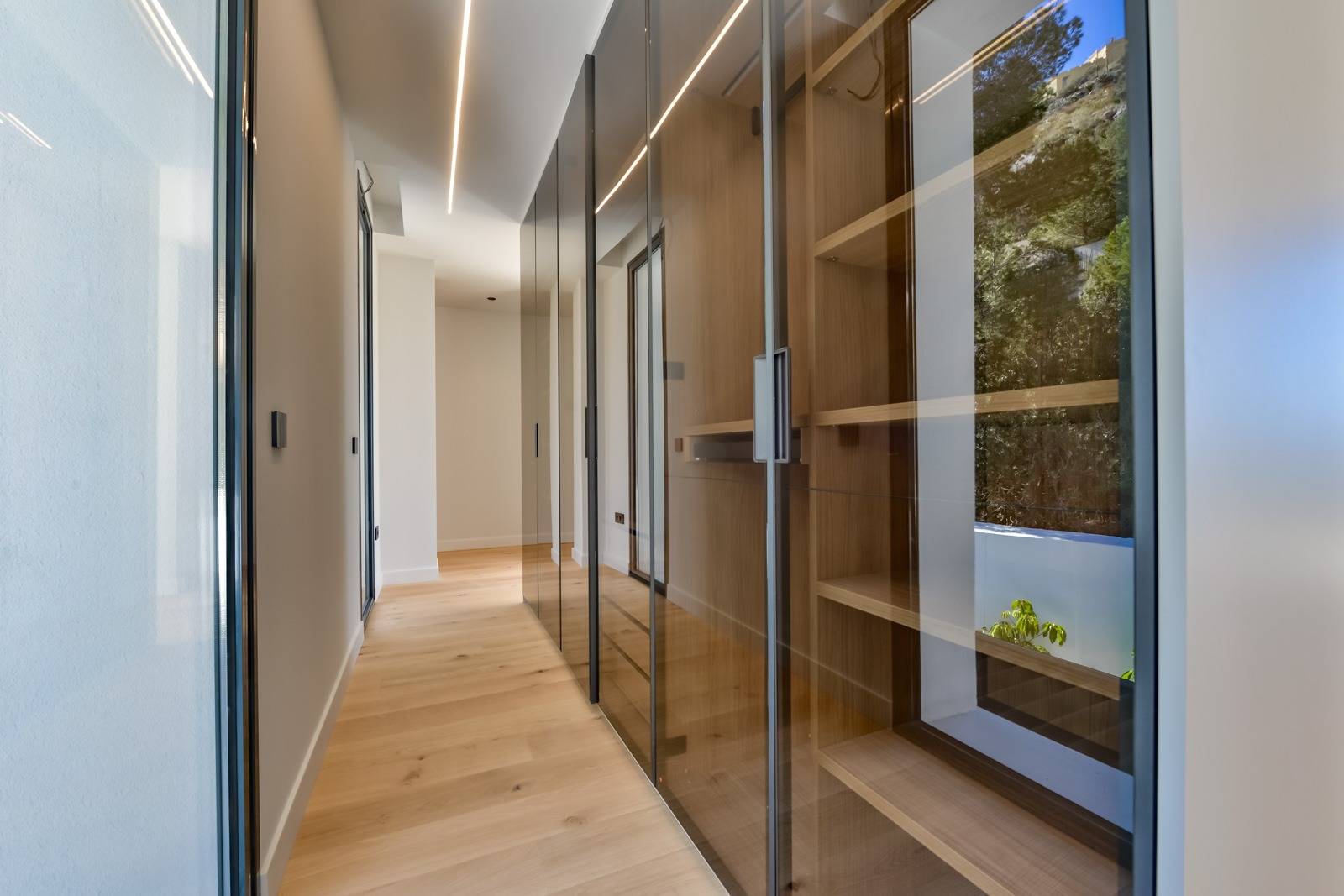 Villa Salónica. Villa contemporaine avec des vues exceptionnelles sur la mer à vendre à Altea Hills.
