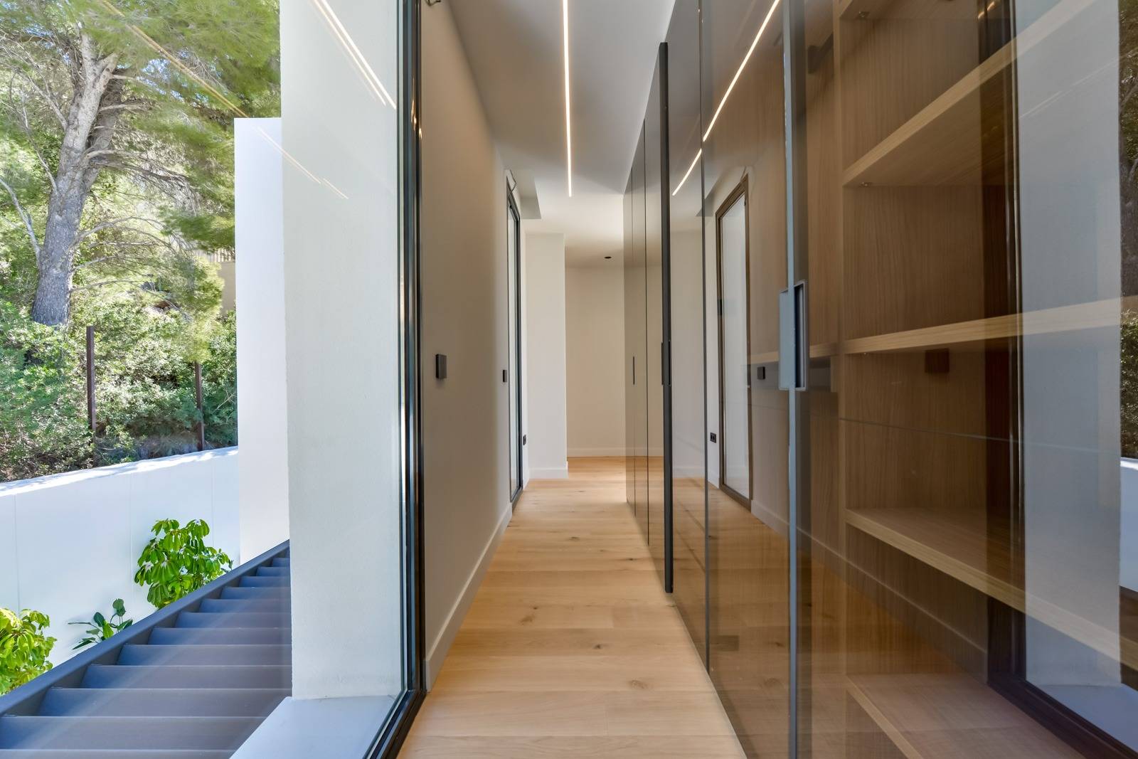 Villa Salónica. Villa contemporaine avec des vues exceptionnelles sur la mer à vendre à Altea Hills.
