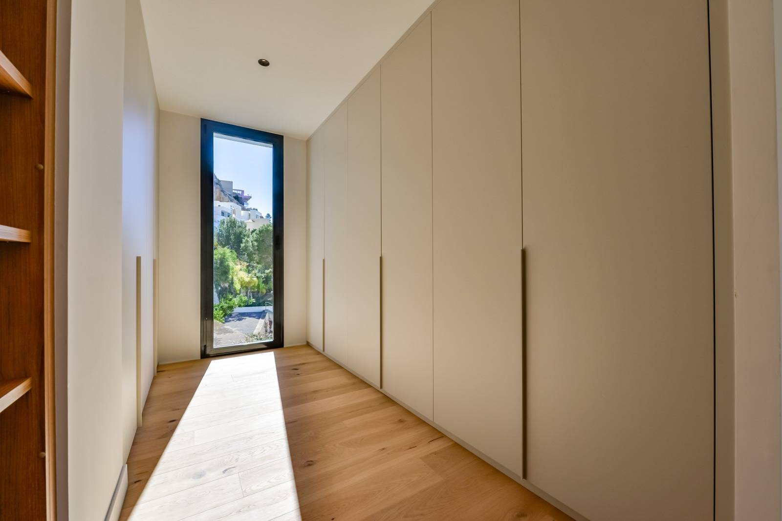 Villa Salónica. Villa contemporaine avec des vues exceptionnelles sur la mer à vendre à Altea Hills.