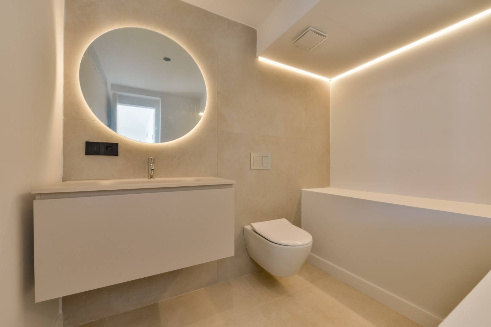 Villa Salónica. Villa contemporaine avec des vues exceptionnelles sur la mer à vendre à Altea Hills.