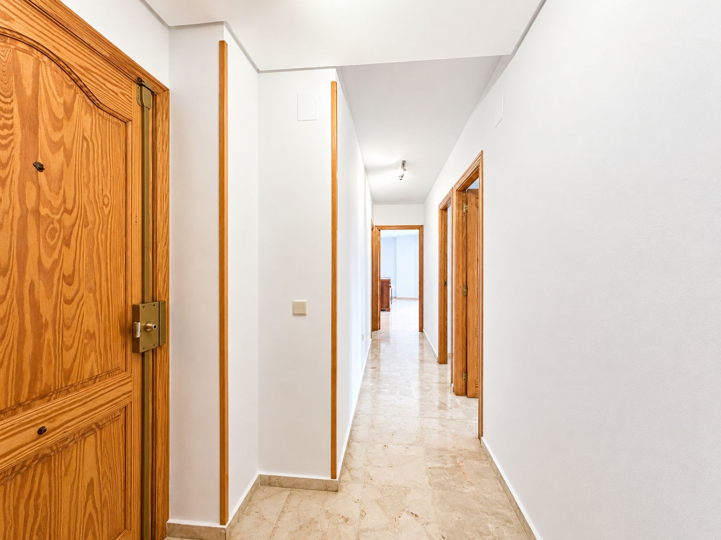 ALQUILER ANUAL SIN MUEBLES