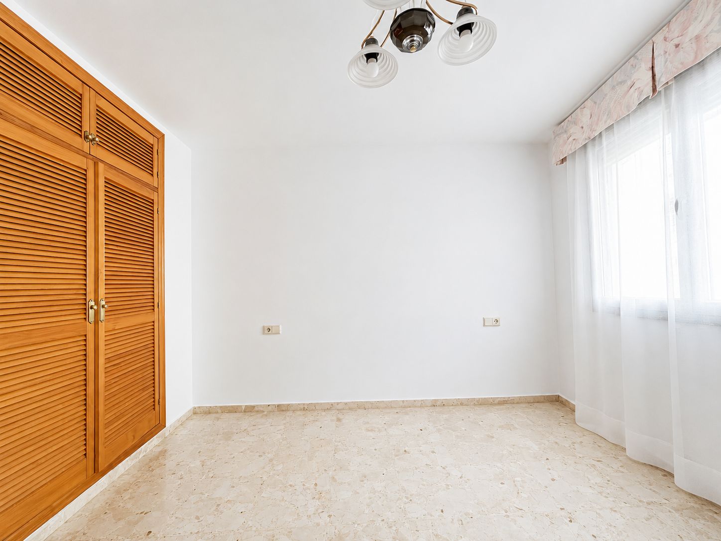 ALQUILER ANUAL SIN MUEBLES