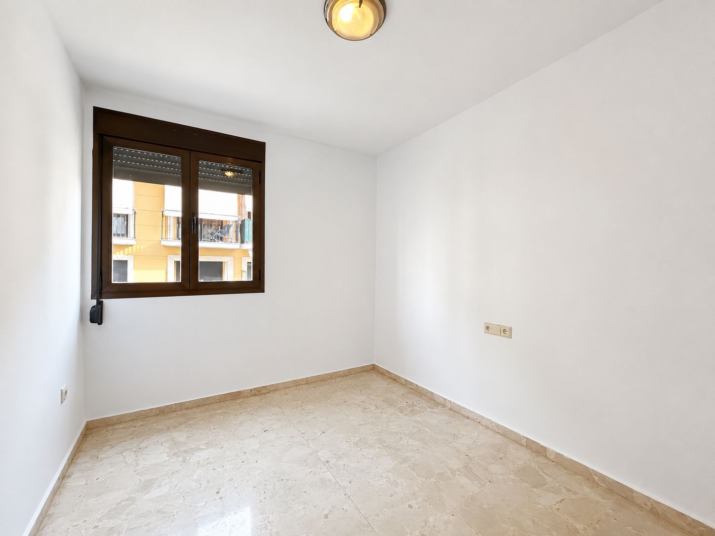 ALQUILER ANUAL SIN MUEBLES
