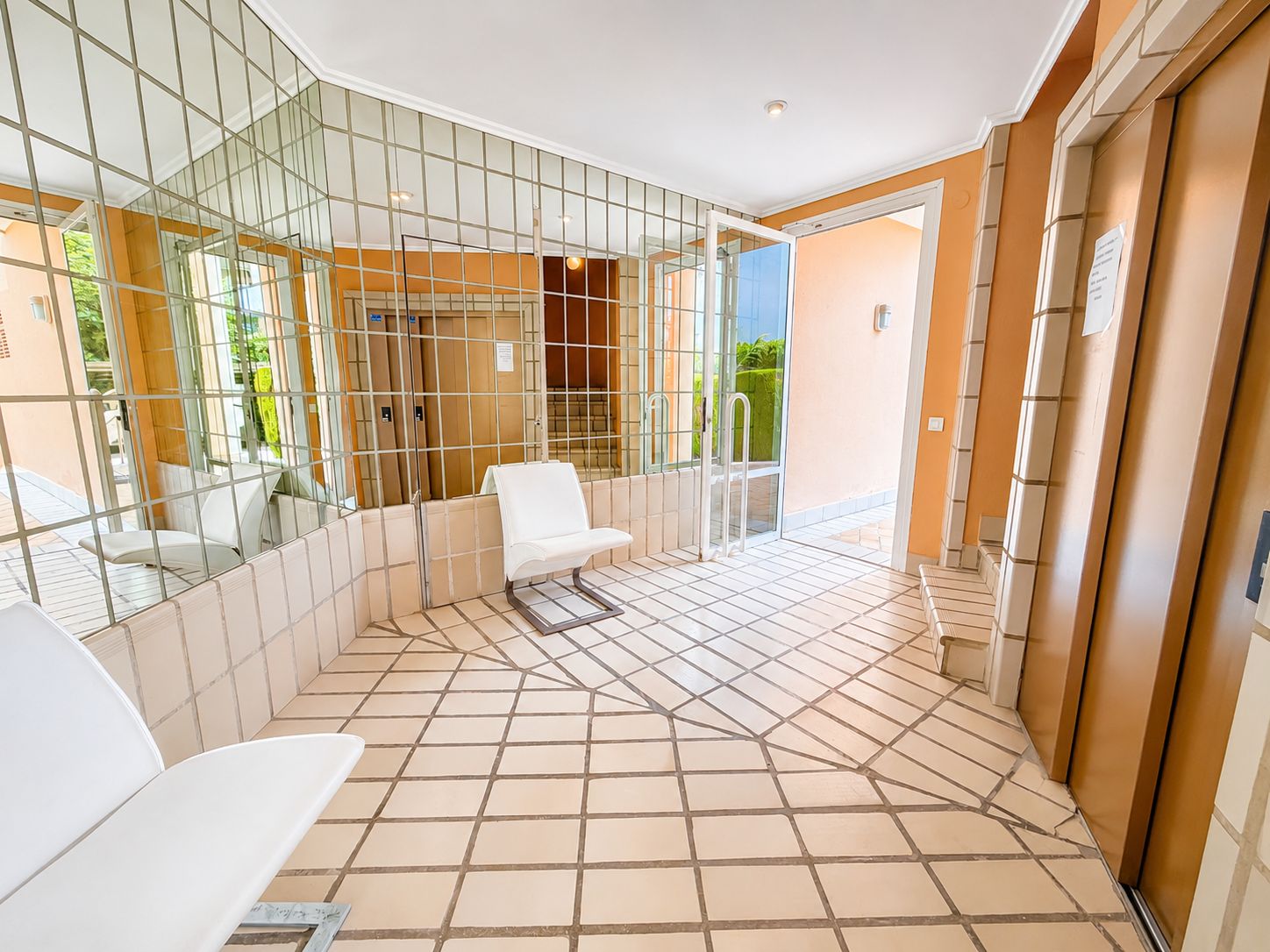 MODERNO APARTAMENTO EN ALQUILER ANUAL JUNTO A LA PLAYA DEL ARENAL