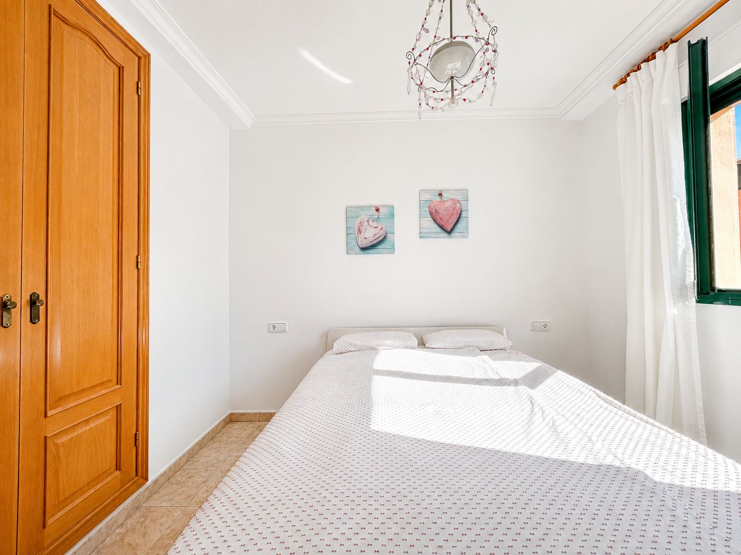Adosado con gran terraza, parking privado y piscina en el corazón del Puerto de Jávea
