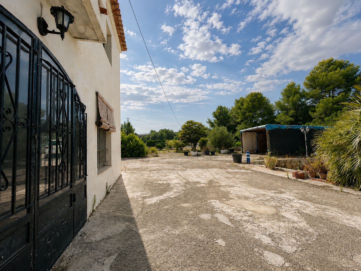ANCIENNE MAISON DE CAMPAGNE À GATA À RÉNOVER