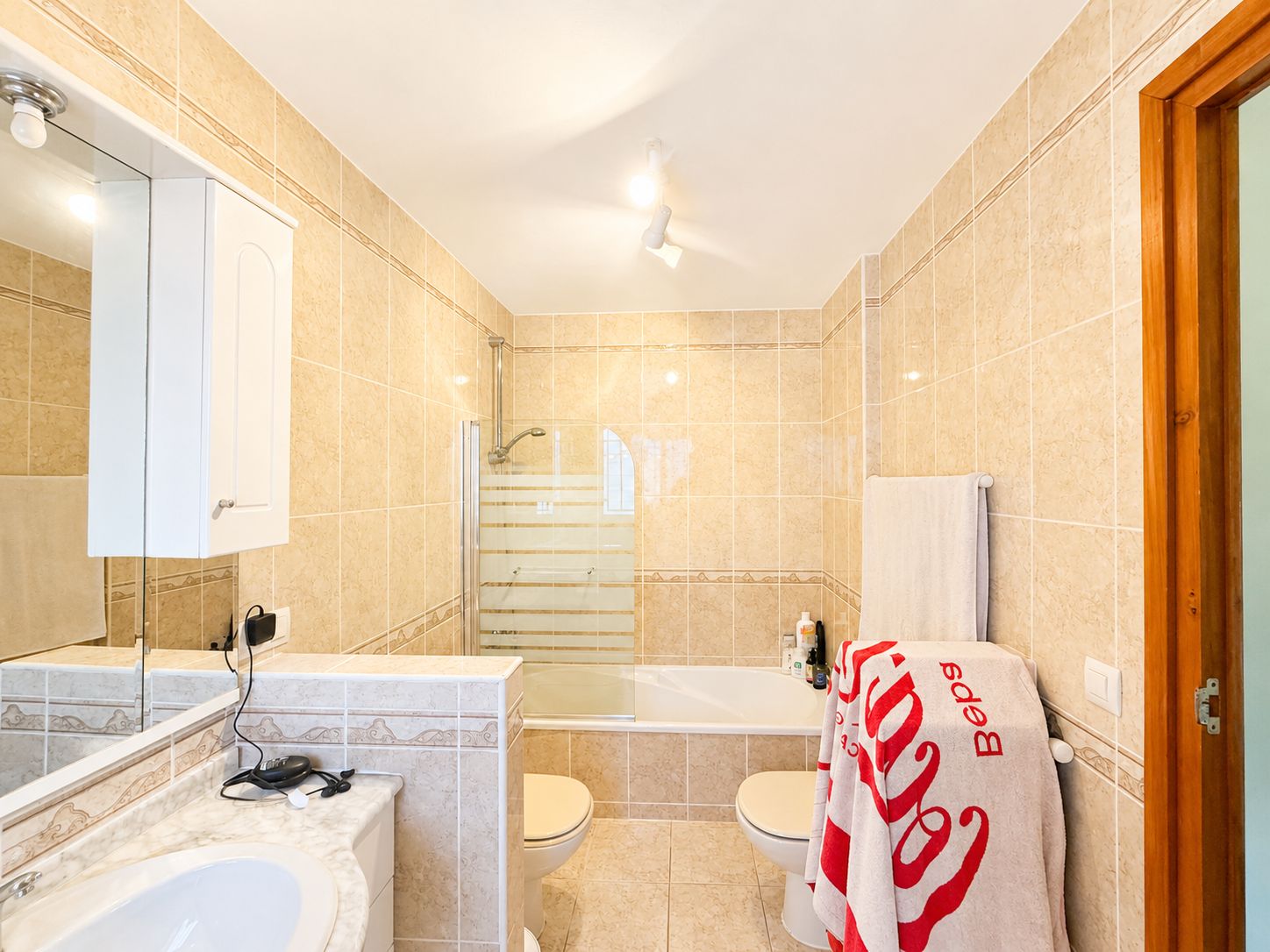 VILLA AVEC PISCINE PRIVÉE ET GRAND JARDIN À JAVEA