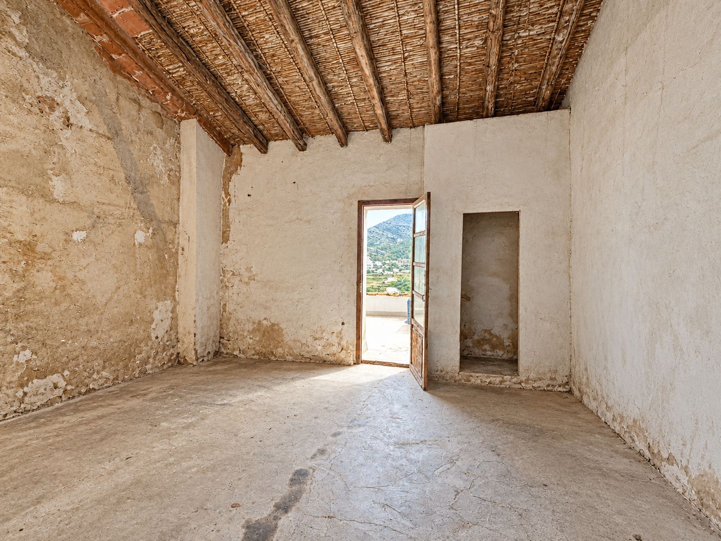 CASA DE PUEBLO CON POSIBILIDAD  DE 2 VIVIENDAS INDEPENDIENTES EN EL CASCO ANTIGUO DE BENITACHELL 