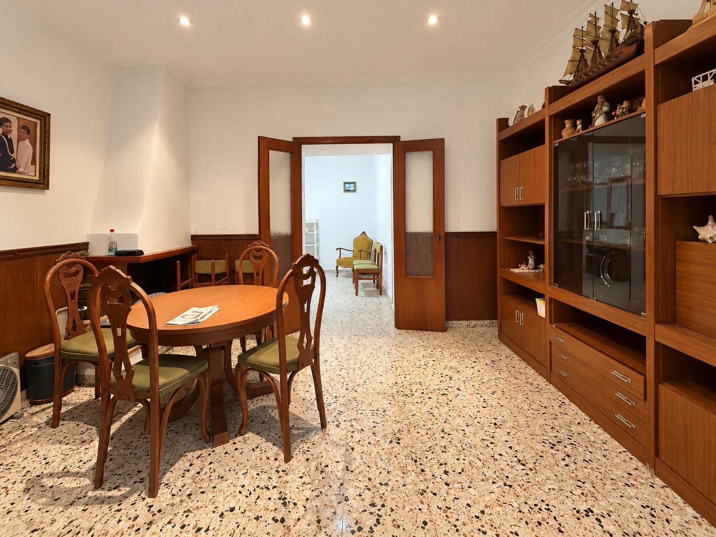 CASA DE PUEBLO CON POSIBILIDAD  DE 2 VIVIENDAS INDEPENDIENTES EN EL CASCO ANTIGUO DE BENITACHELL 