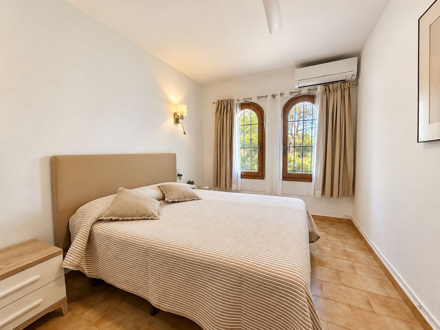 APARTAMENTO CON ESTUDIO Y GARAJE