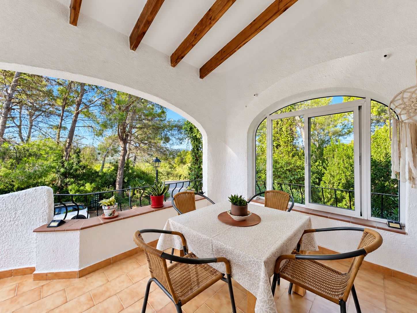 APARTAMENTO CON ESTUDIO Y GARAJE