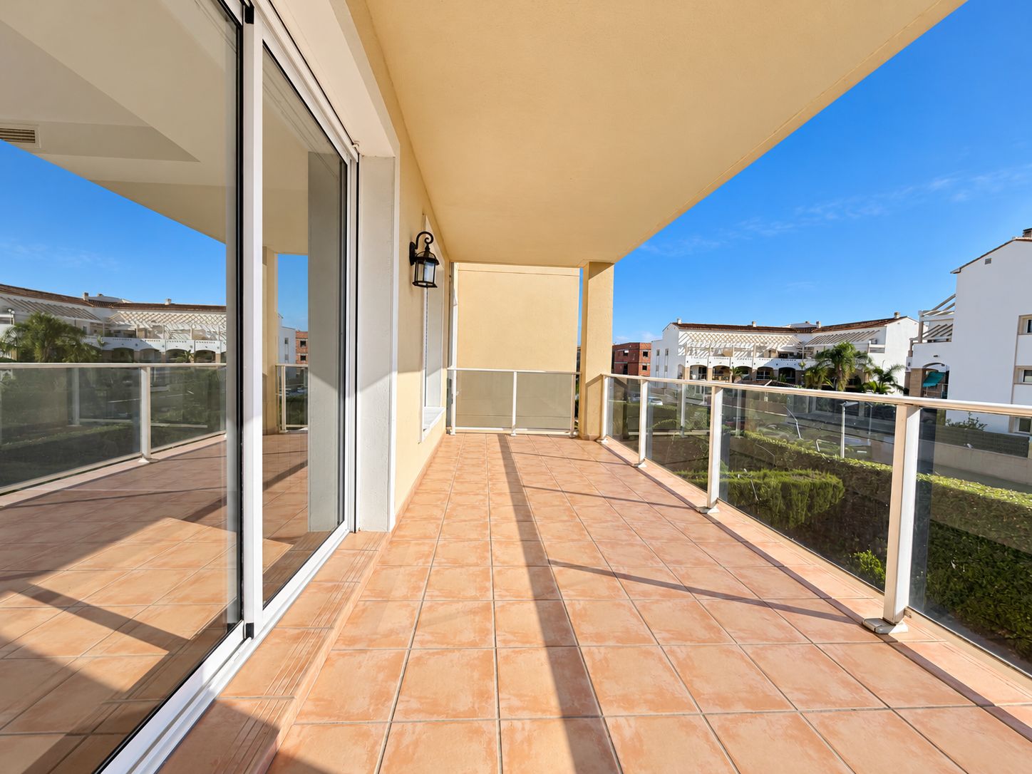 APPARTEMENT SUR LA PLAGE D’ARENAL