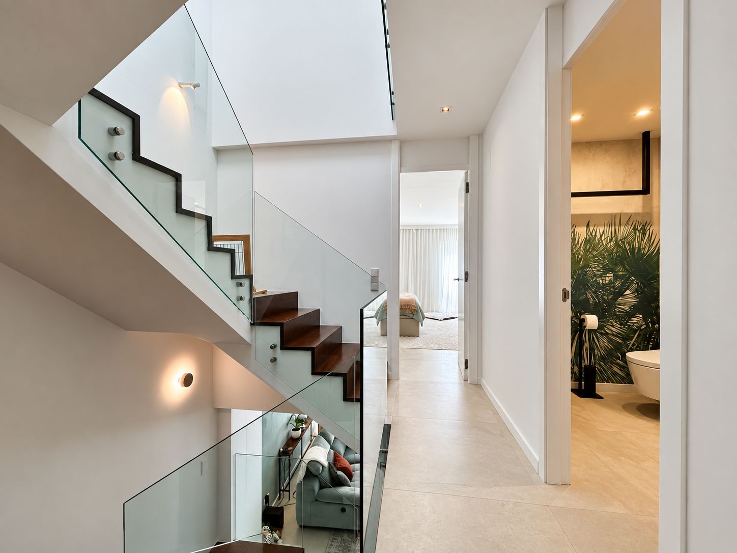 CASA DE PUEBLO EN JAVEA CON LOCAL COMERCIAL 