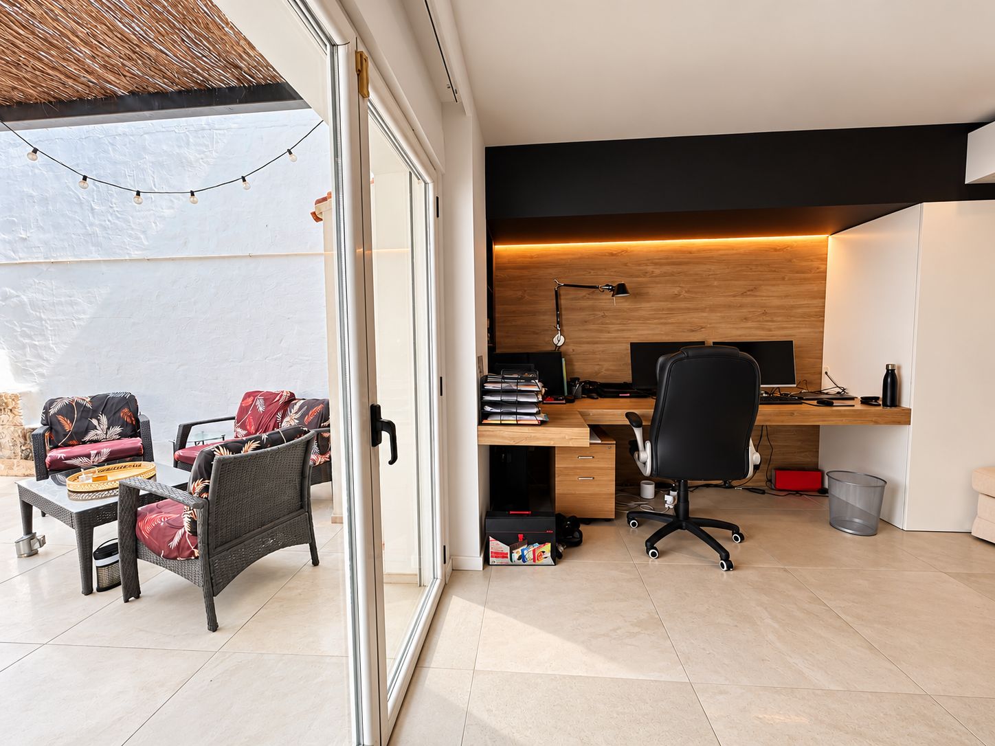 CASA DE PUEBLO EN JAVEA CON LOCAL COMERCIAL 