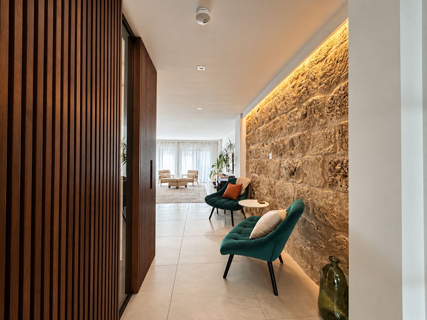 CASA DE PUEBLO EN JAVEA CON LOCAL COMERCIAL 