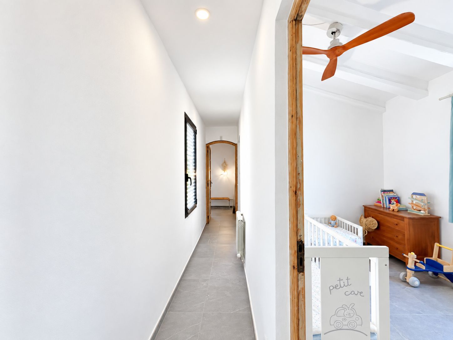 ACOGEDORA VILLA CON CASA DE INVITADOS Y MAGNIFICAS VISTAS AL VALLE Y AL MONTGÓ