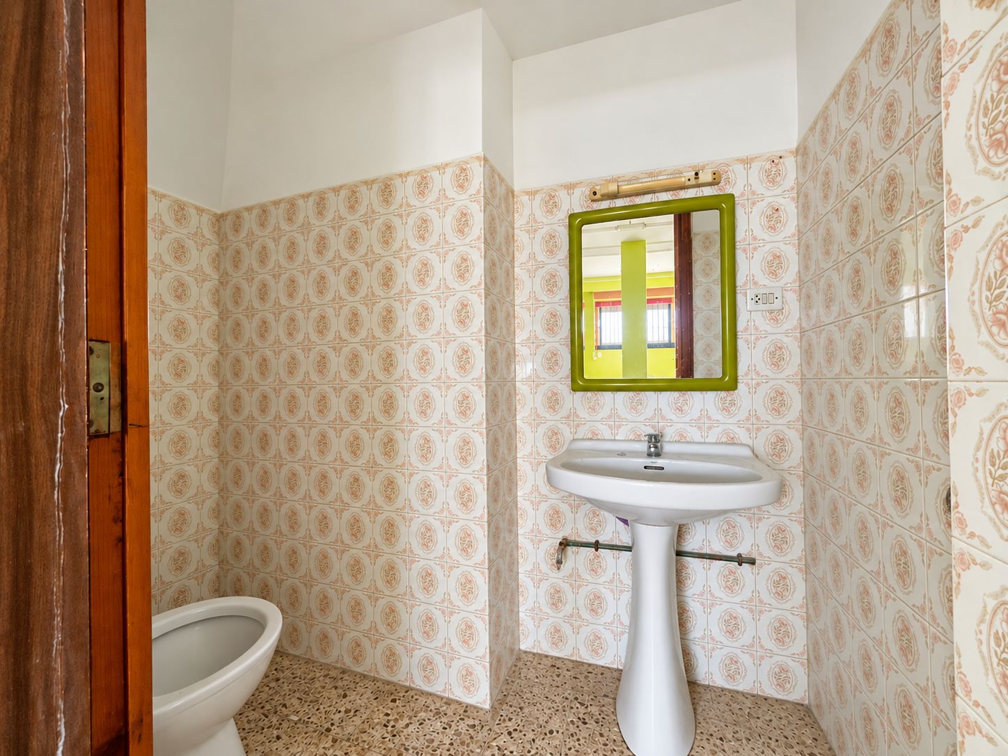 LOCAL COMERCIAL EN ALQUILER EN JAVEA