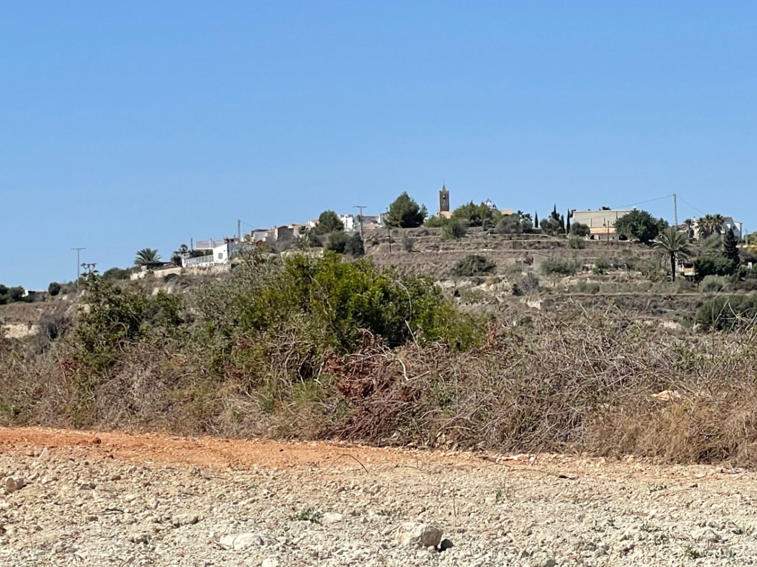 LARGE PLOT OF LAND WITH VIEWS OF JAVEA AND BENITACHELL