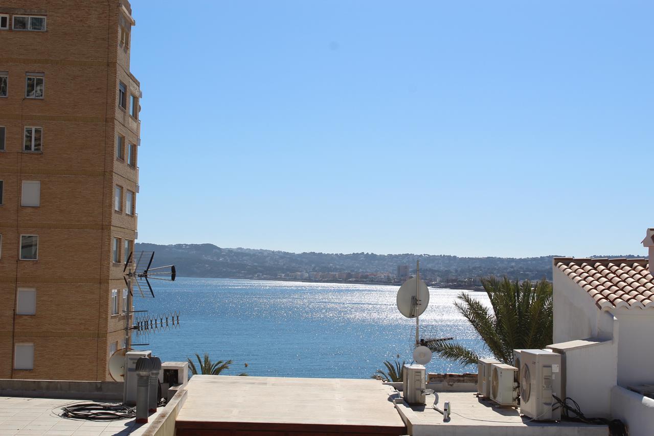 TWO STOREY PENTHOUSE IN THE PORT WITH SEA VIEWS