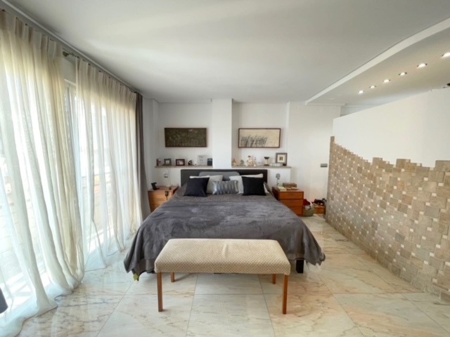 LUXURY TOWNHOUSE WITH SEA VIEWS IN JAVEA PORT